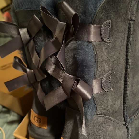 Blue uggs tie up in the back worn once great condition - Picture 8 of 8